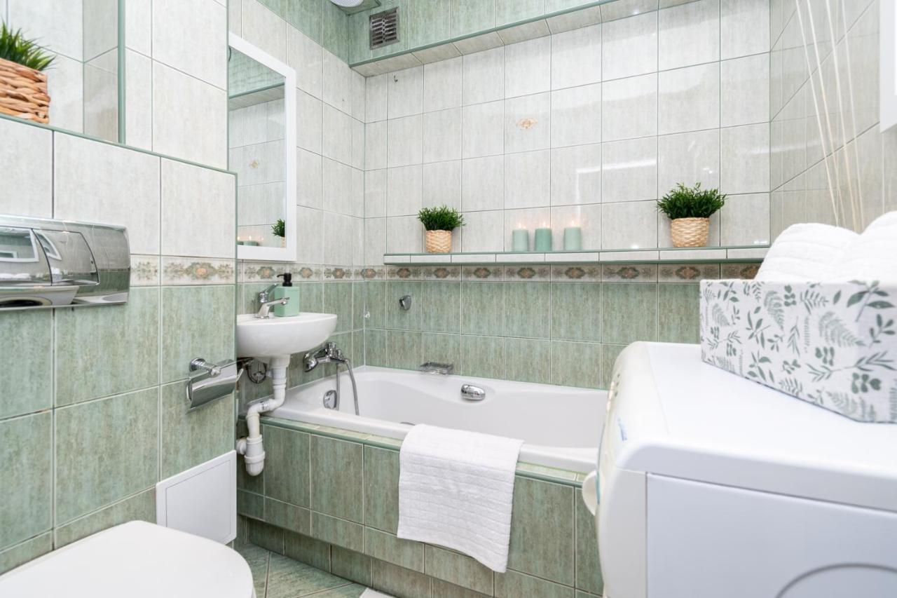 Apartament Nowy Swiat 15-17 Kalisz Esterno foto